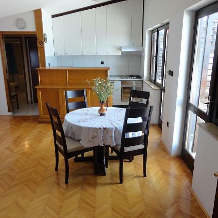Apartman Lucijan Marusici  Εξωτερικό φωτογραφία