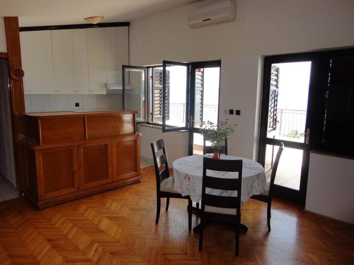 Apartman Lucijan Marusici  Εξωτερικό φωτογραφία